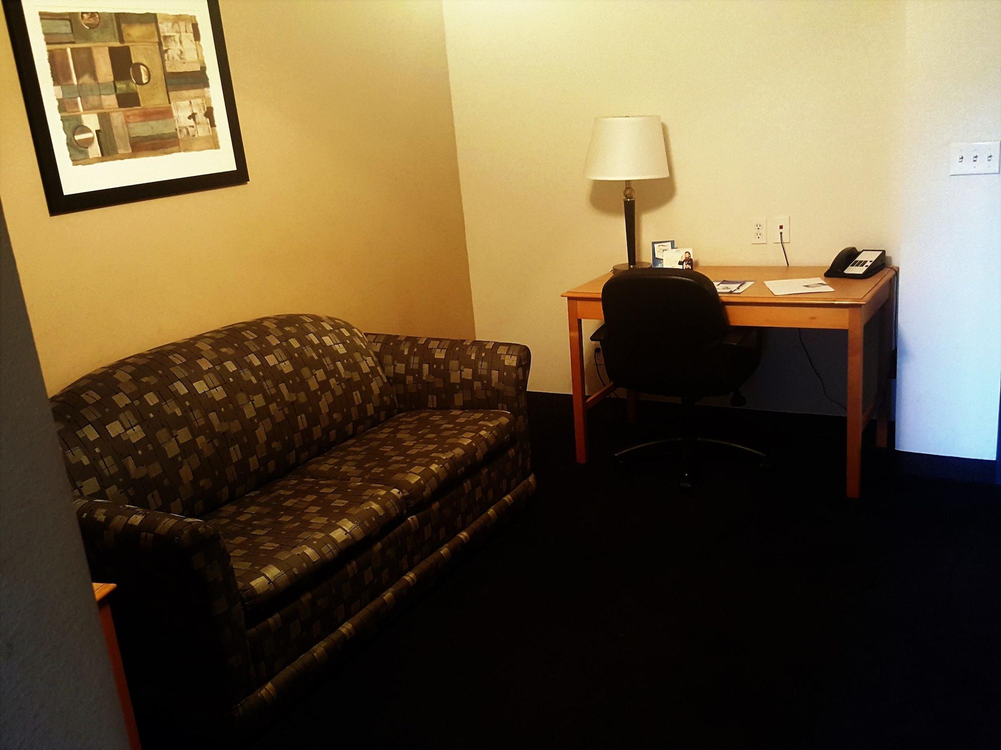Hotel Baymont By Wyndham Indianapolis Northeast Esterno foto