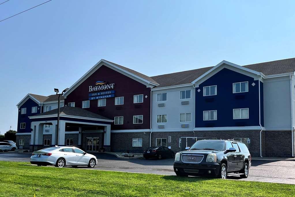 Hotel Baymont By Wyndham Indianapolis Northeast Esterno foto