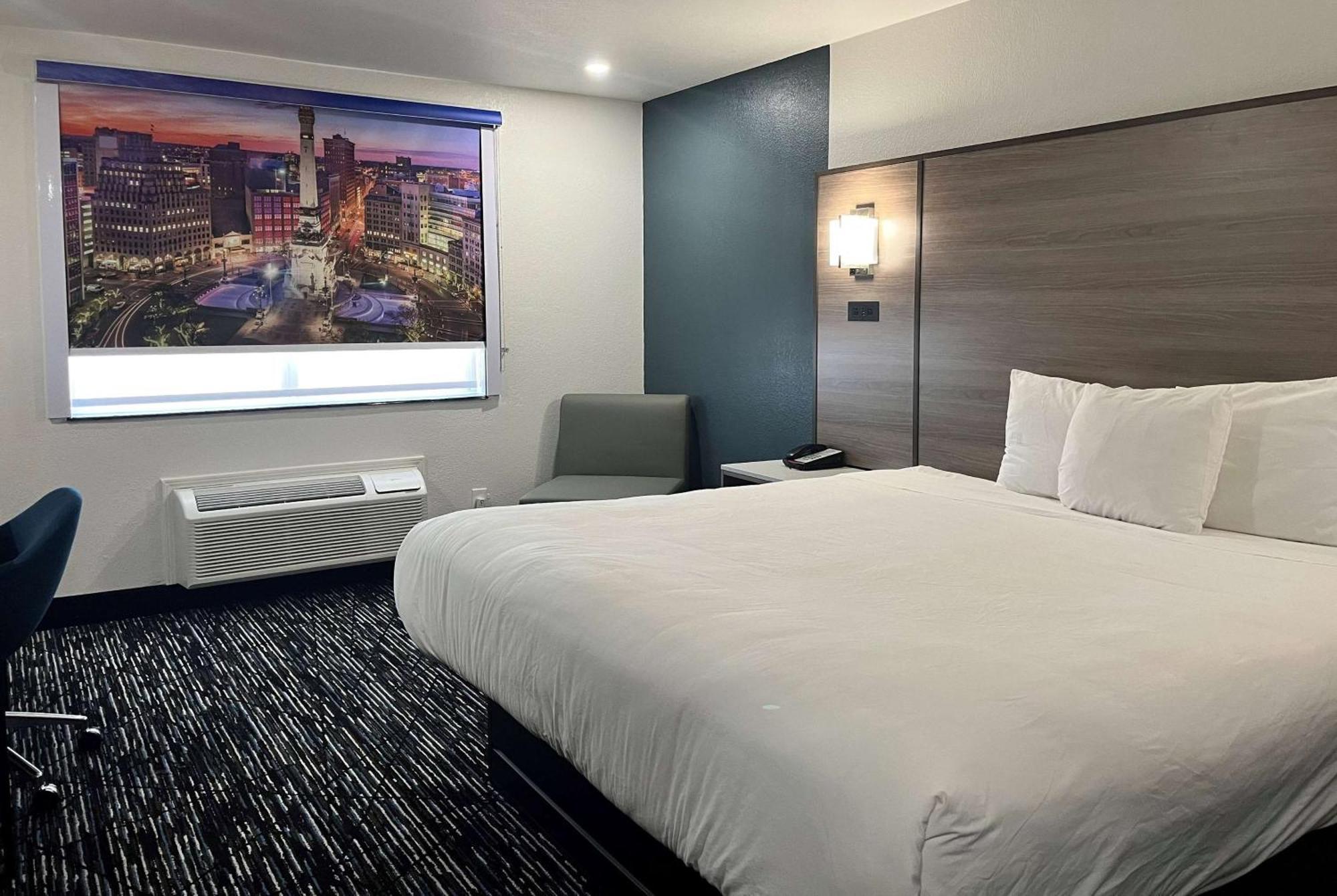 Hotel Baymont By Wyndham Indianapolis Northeast Esterno foto