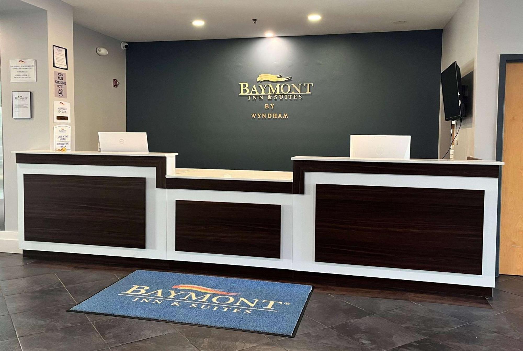 Hotel Baymont By Wyndham Indianapolis Northeast Esterno foto